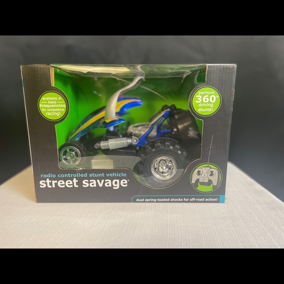 Radio controlled stunt vehicle - Picture 9 of 14